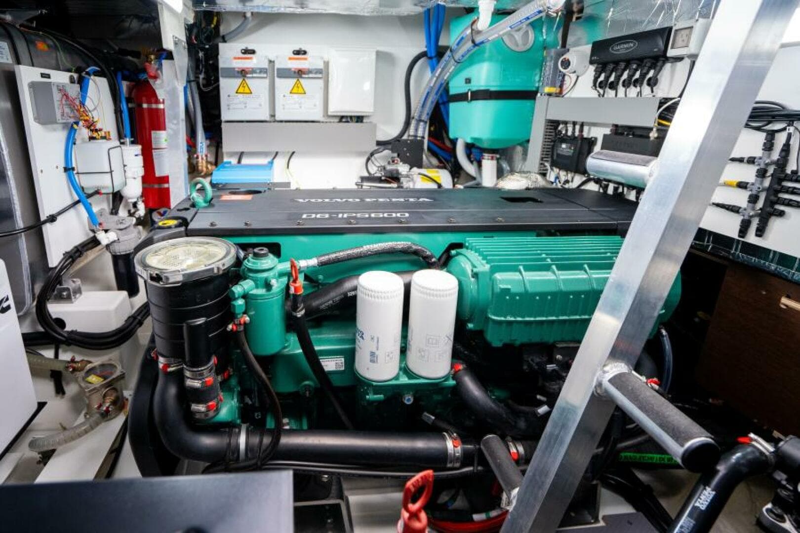 2024 46 Prestige Flybridge -Engine Room