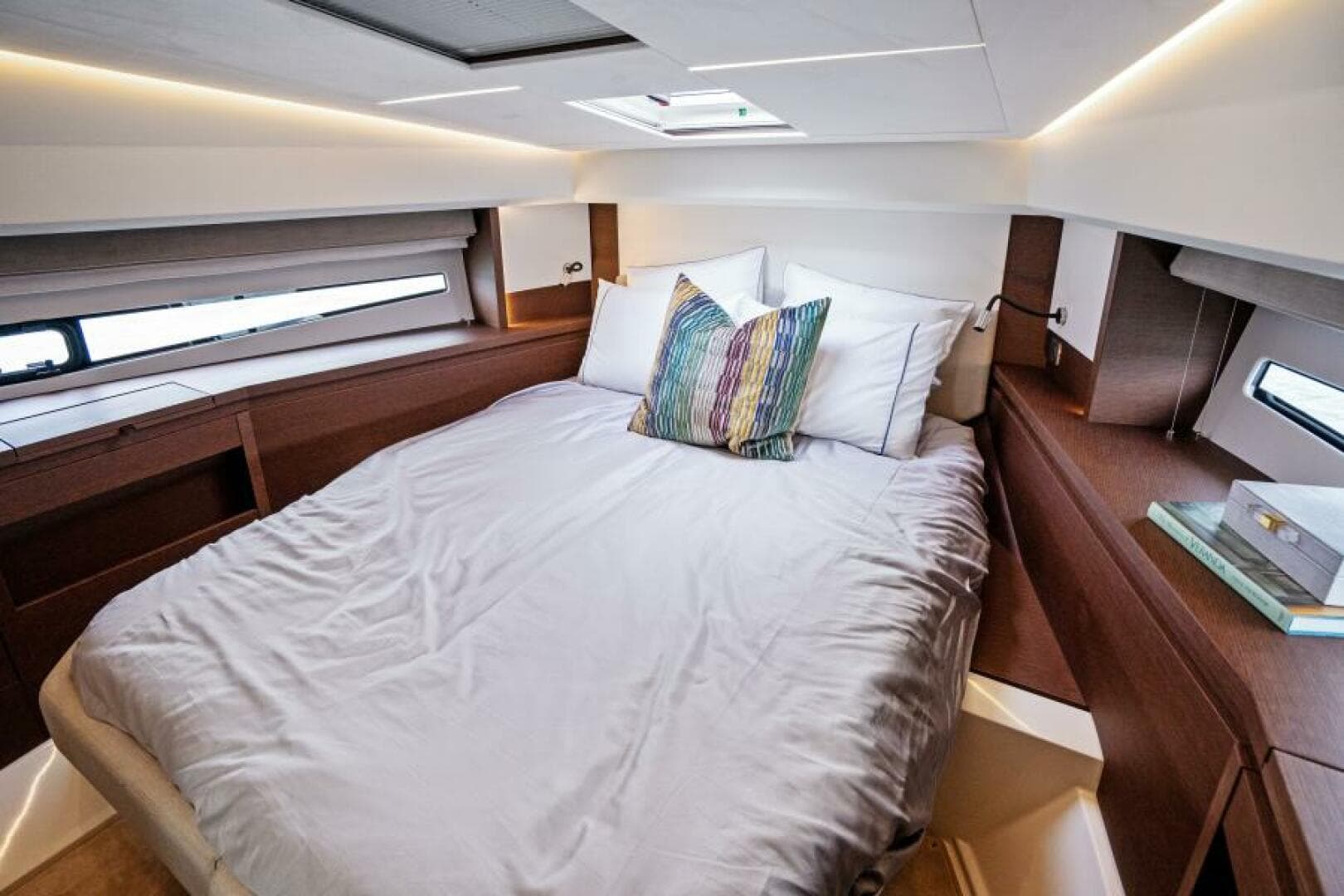 2024 46 Prestige Flybridge -VIP Stateroom