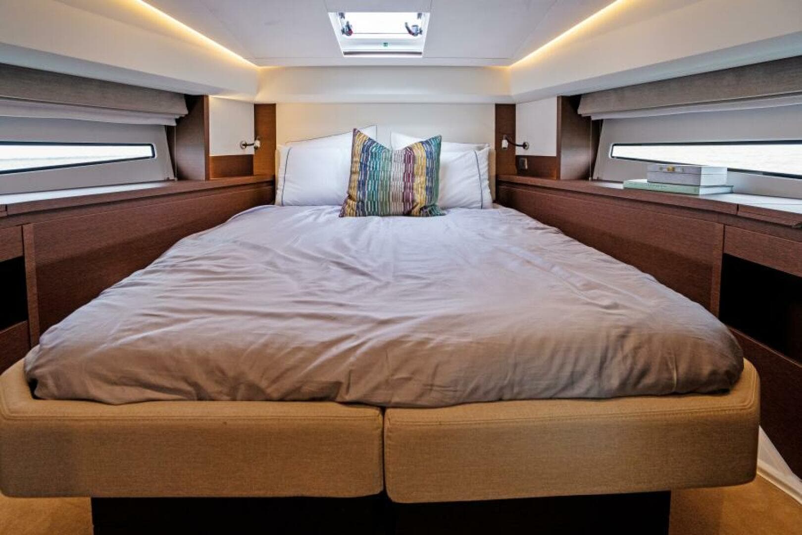 2024 46 Prestige Flybridge -VIP Stateroom