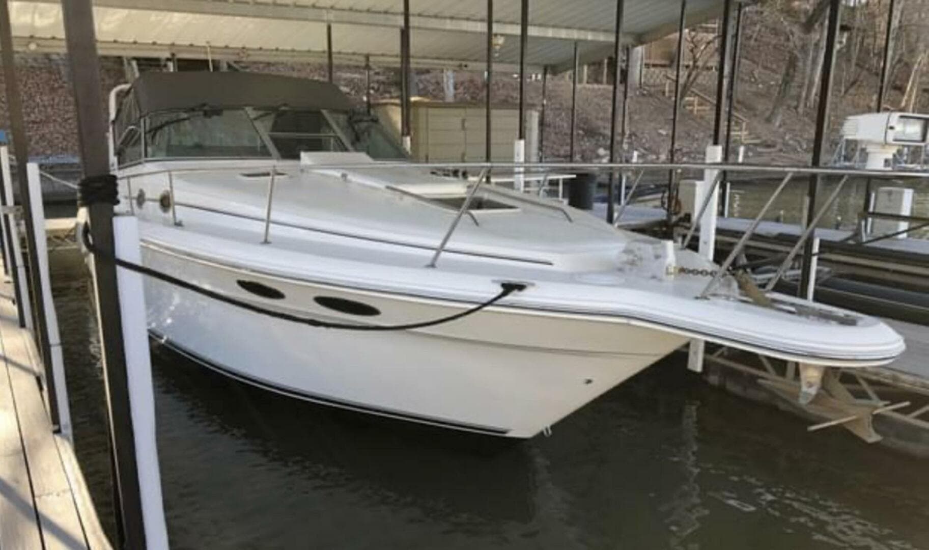 1994 Sea Ray 330 Express Cruiser