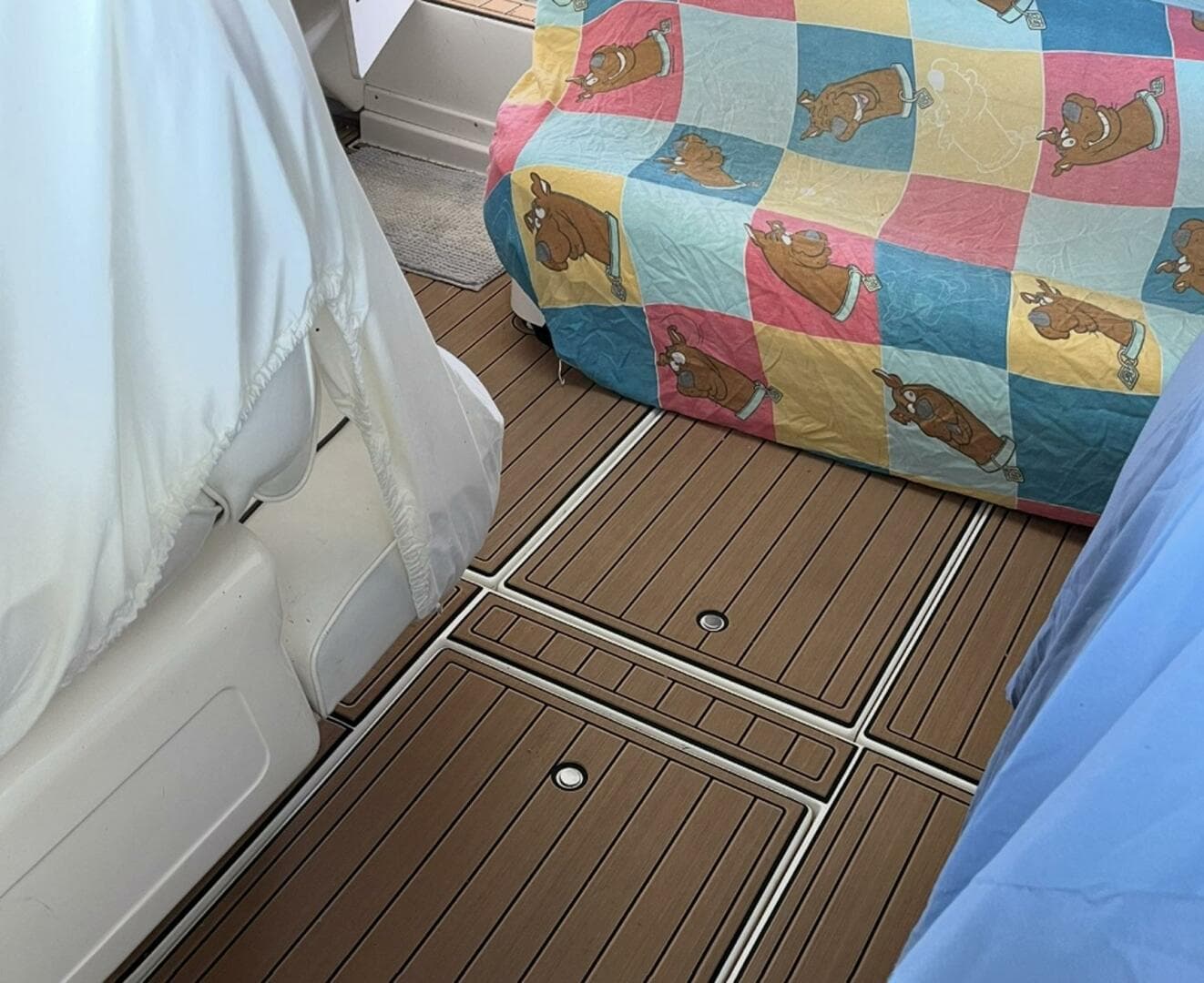 1994 Sea Ray 330 Express Cruiser
