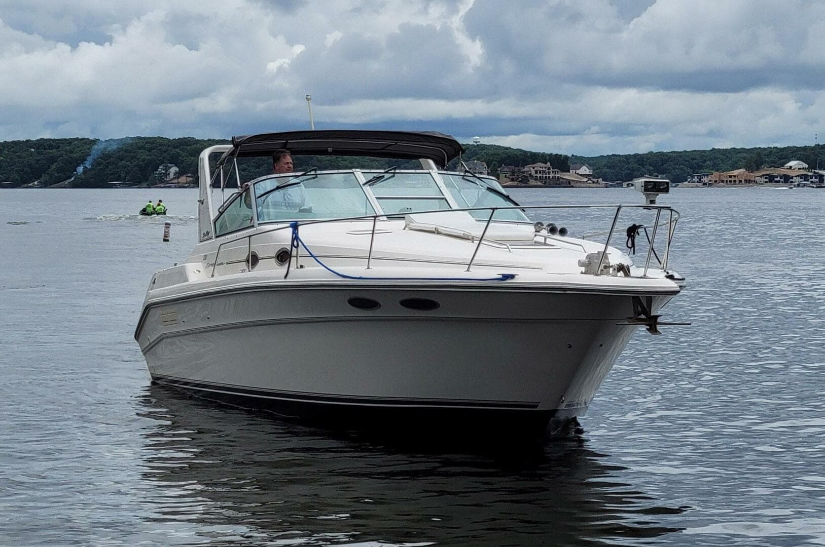 1994 Sea Ray 330 Express Cruiser