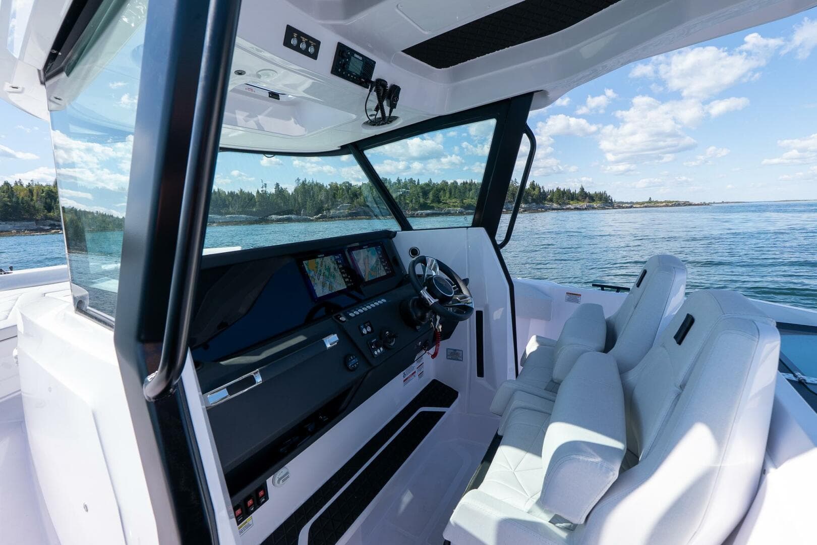 2025 Axopar CCX Center Console