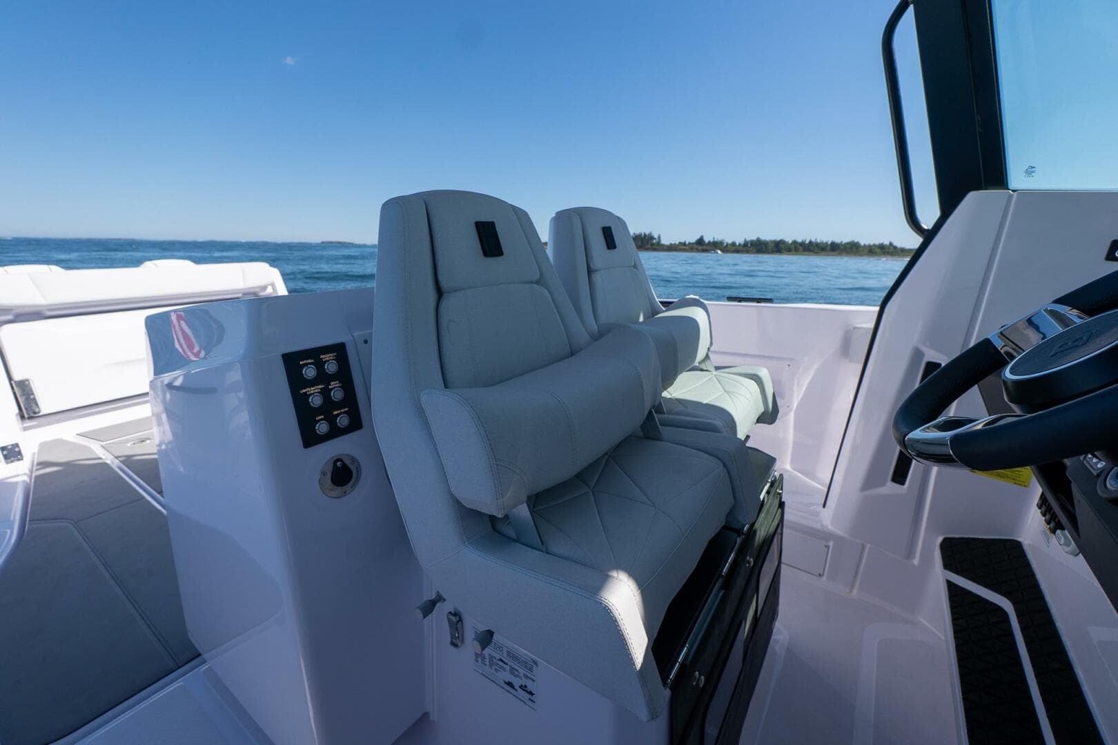 2025 Axopar CCX Center Console
