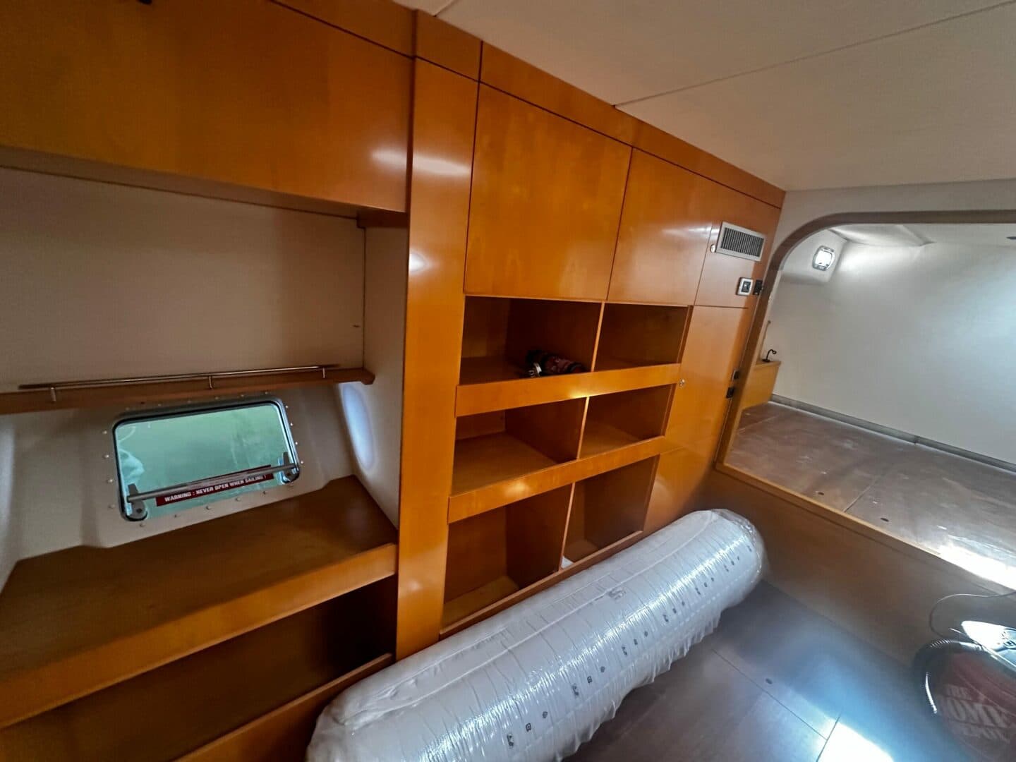 2008-fountaine-pajot-eleuthera-60-sail-9770348-20250515182156052-1_XLARGE.jpg