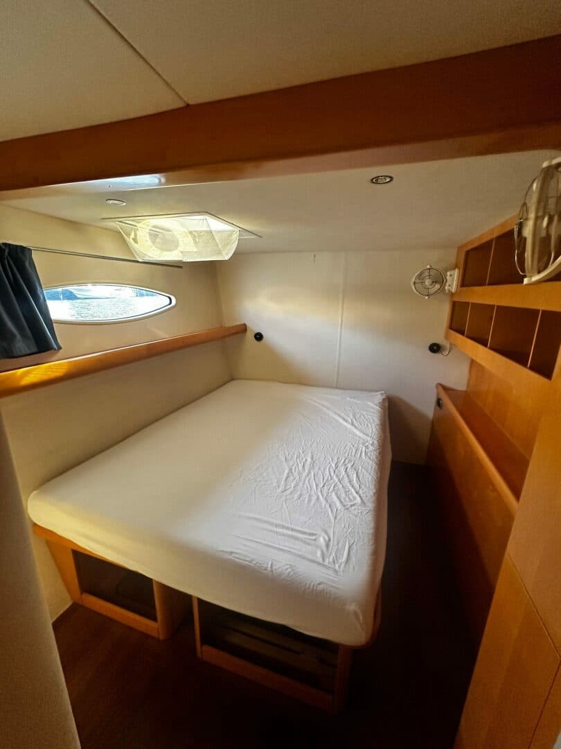 2008-fountaine-pajot-eleuthera-60-sail-9770348-20250515182205204-1_XLARGE.jpg