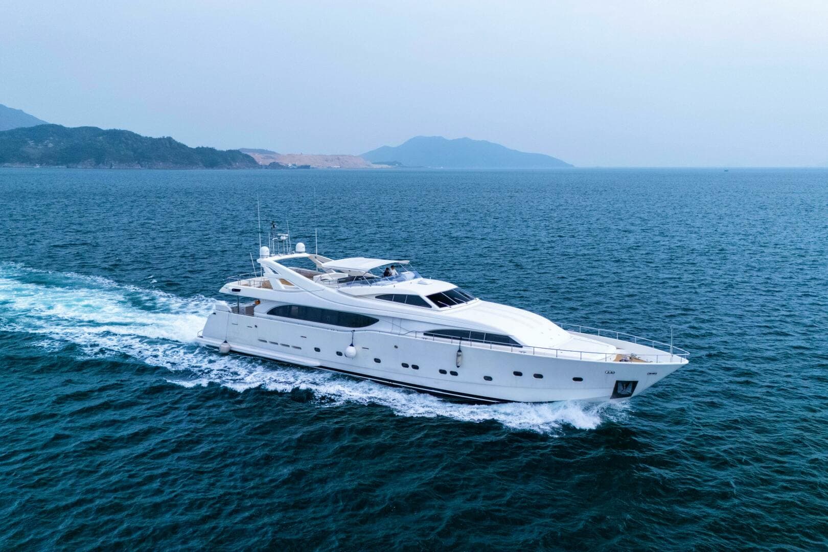 2005 Custom Line Custom Line 112