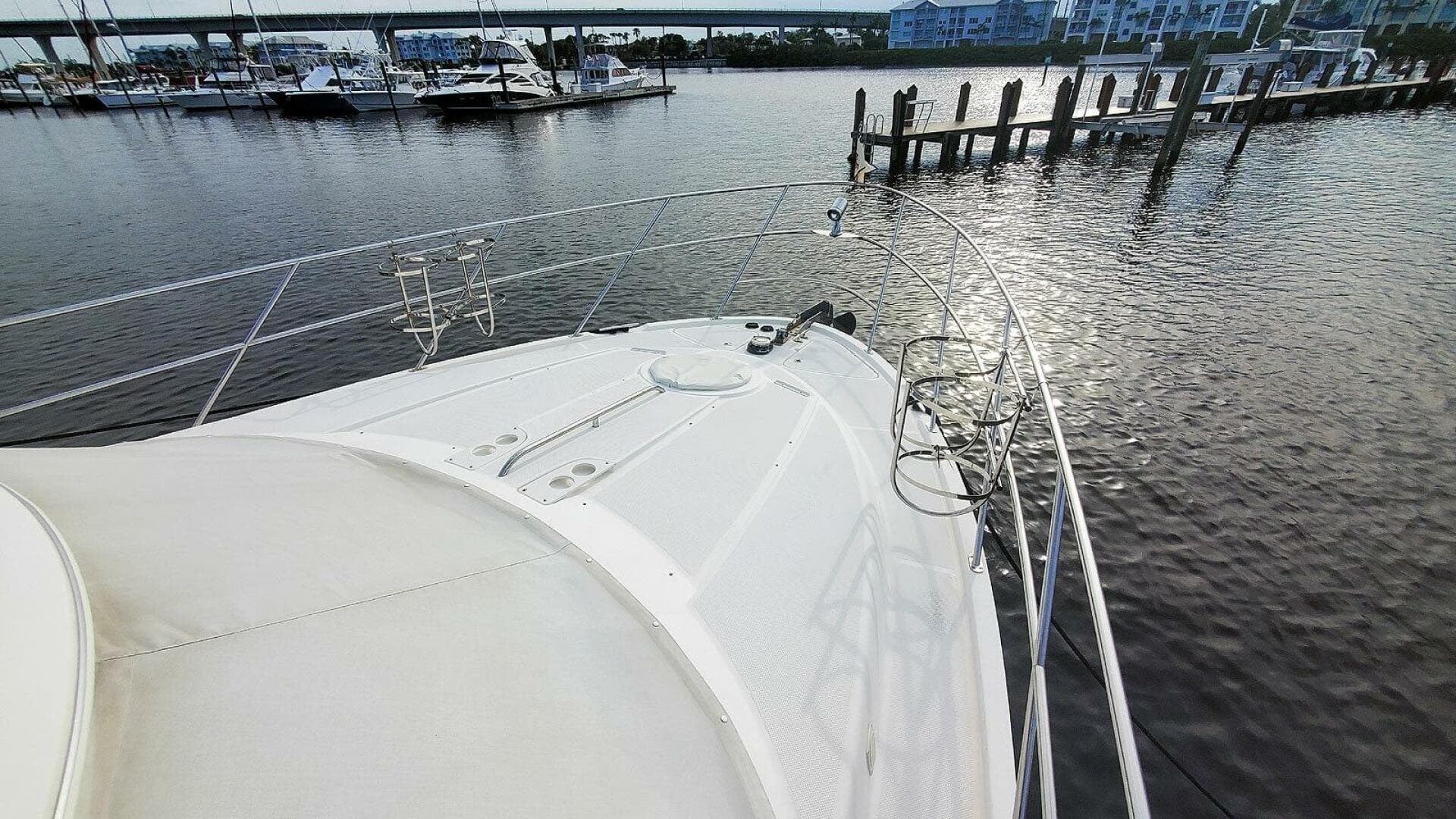 Foredeck Forward Port