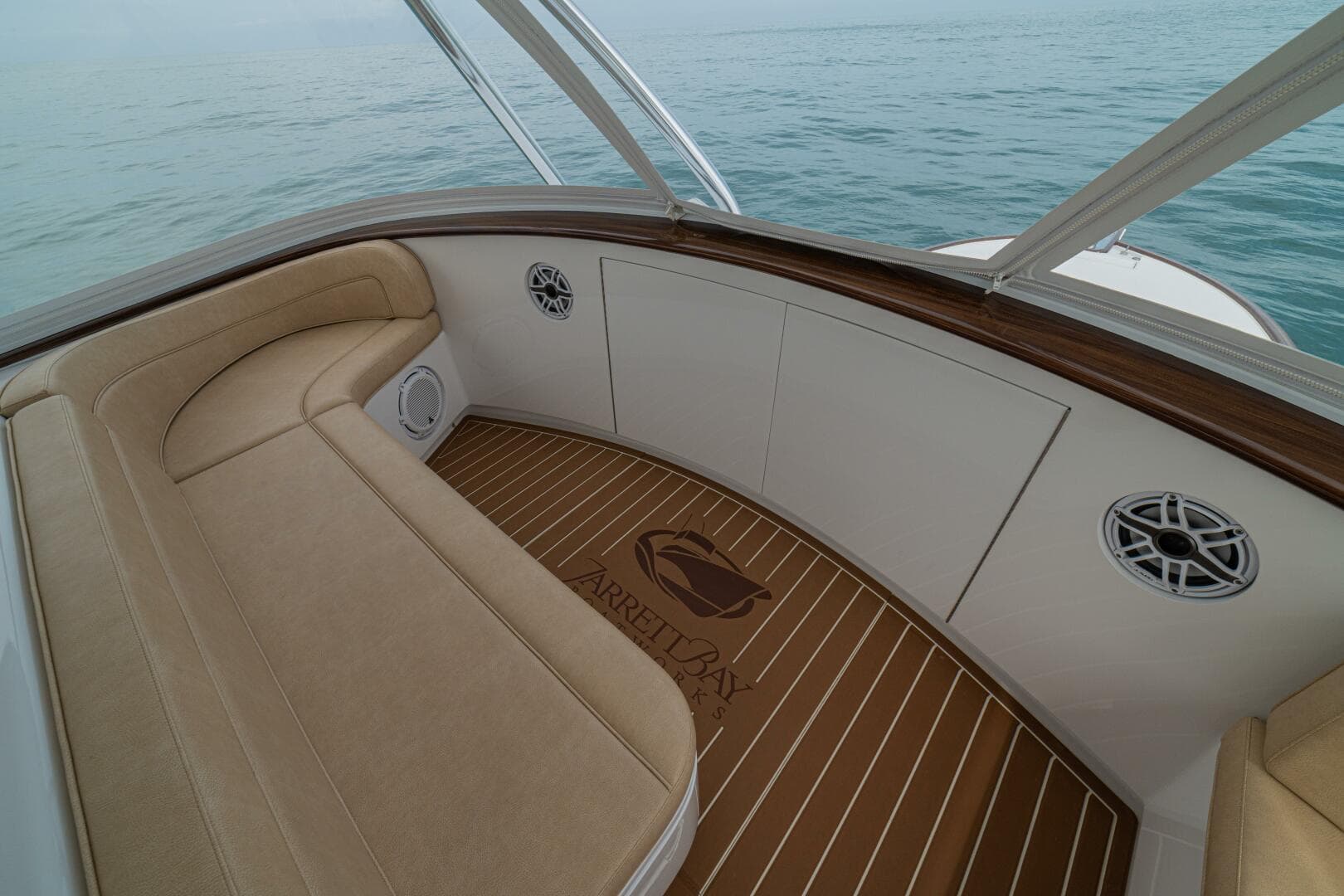 2022 Jarrett Bay 