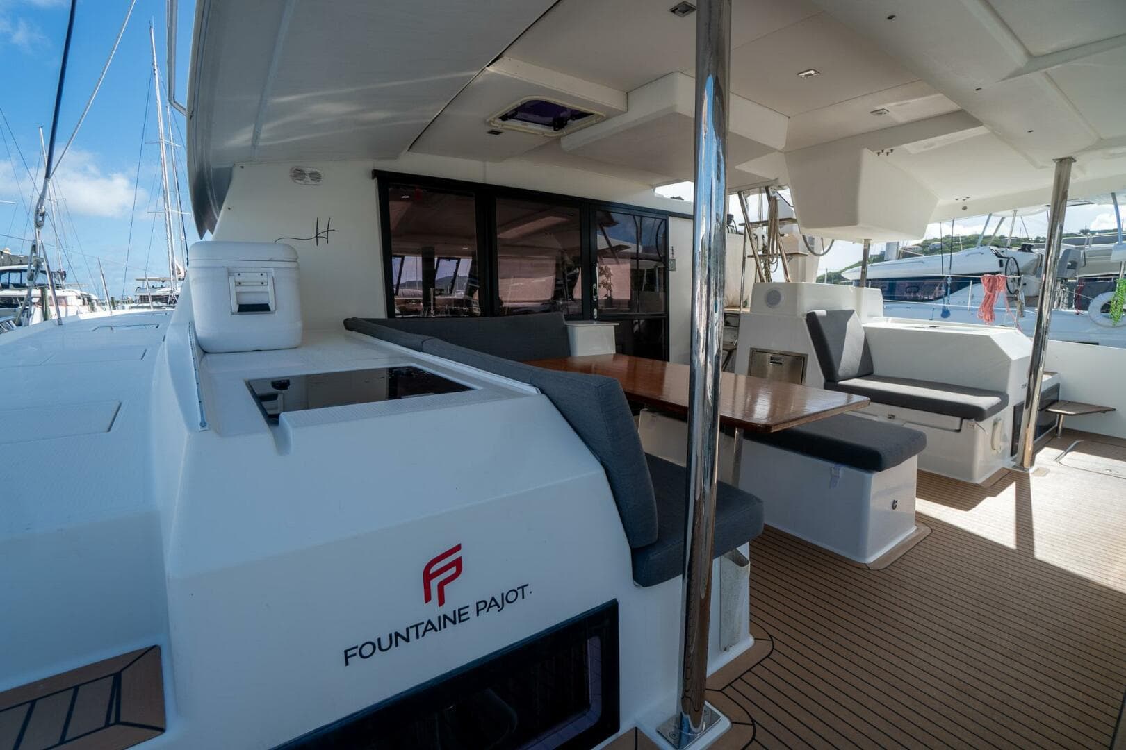 2020 Fountaine Pajot 
