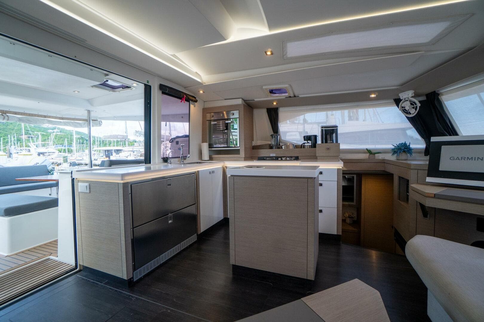 2020 Fountaine Pajot 