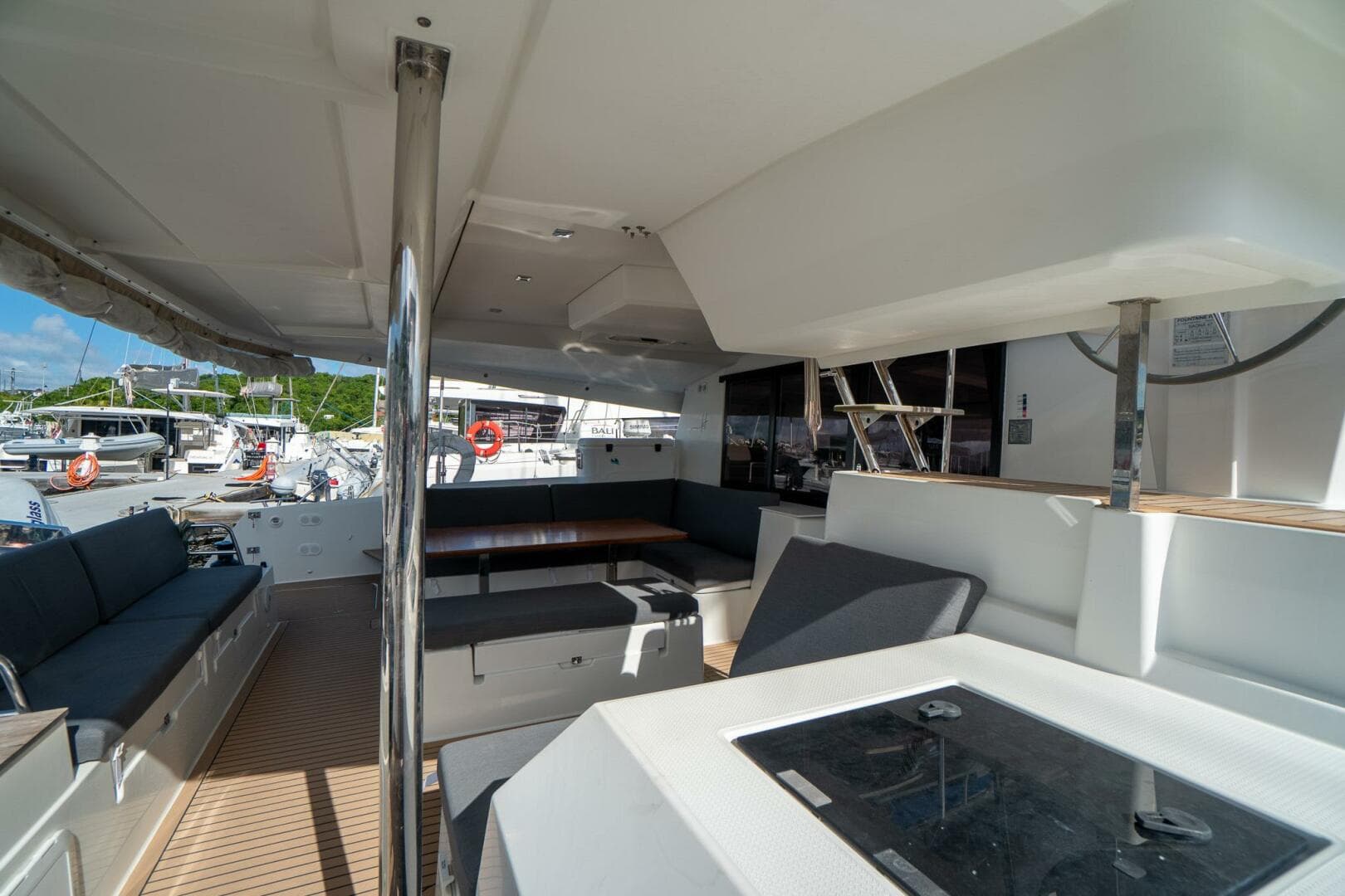 2020 Fountaine Pajot 