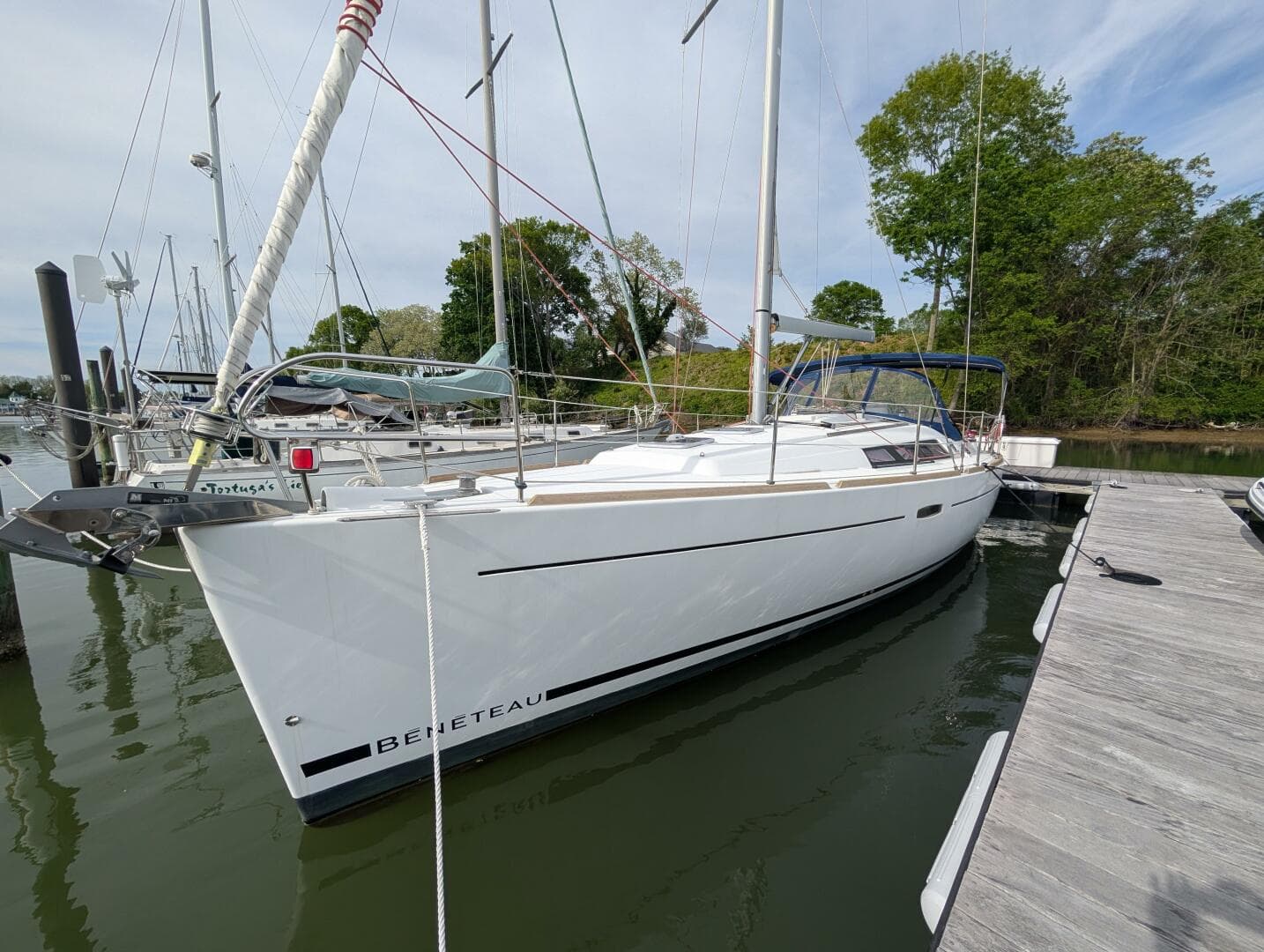 2015 Beneteau Oceanis 37 Platinum