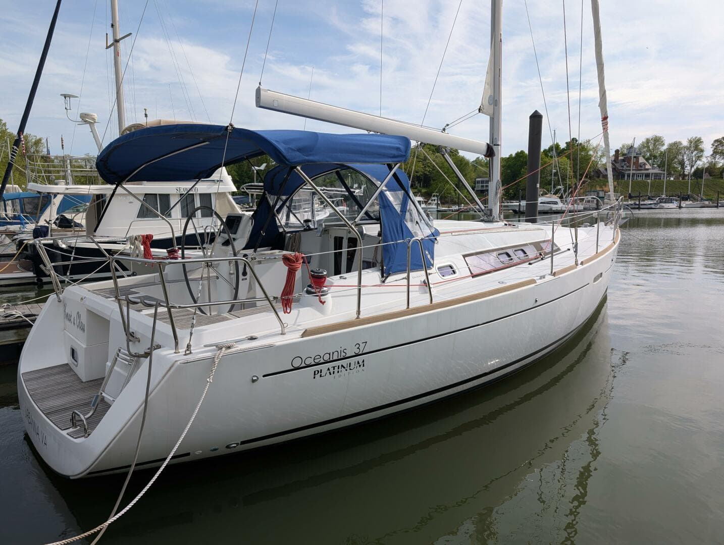 2015 Beneteau Oceanis 37 Platinum