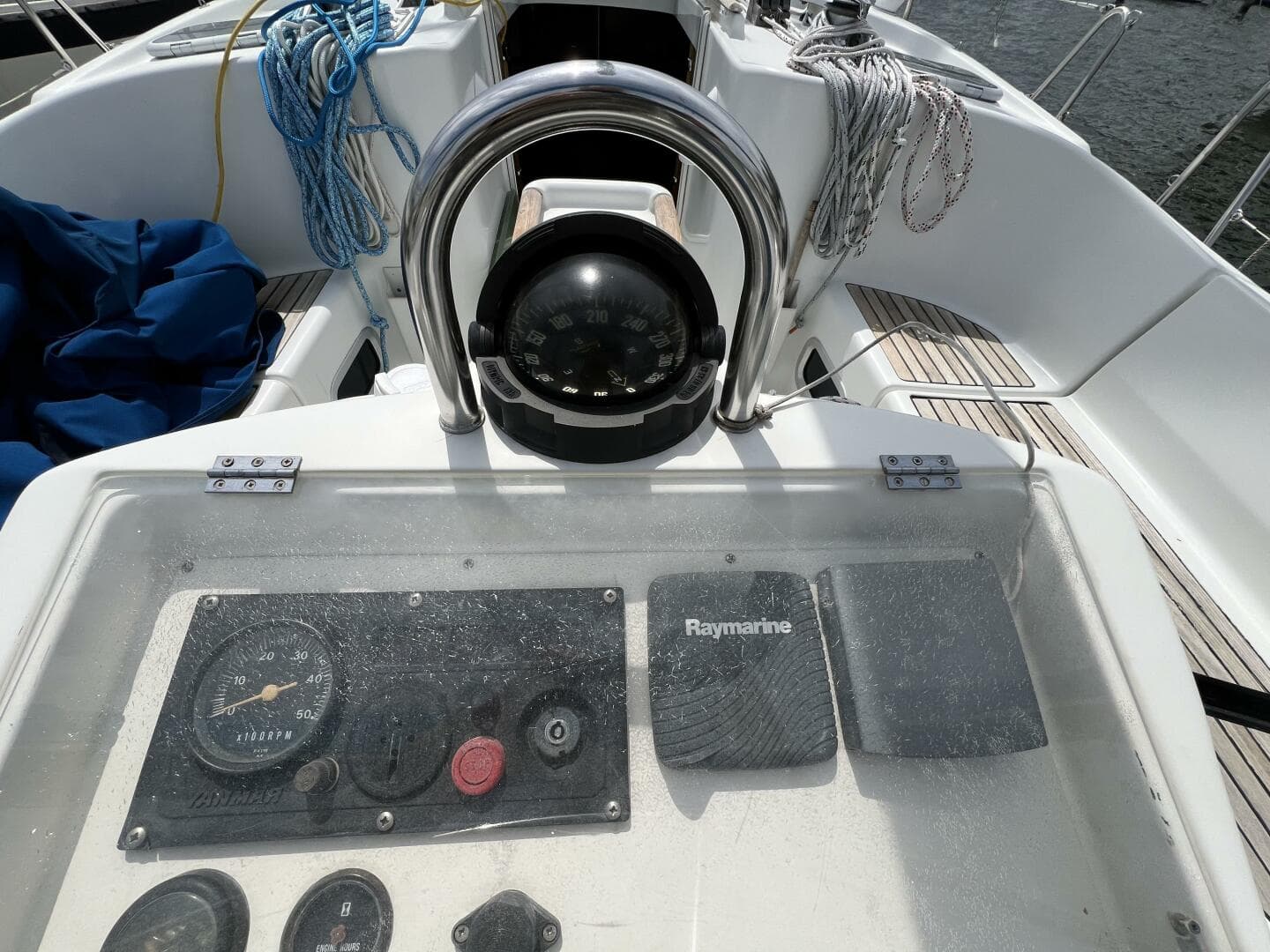 2001 Beneteau 411