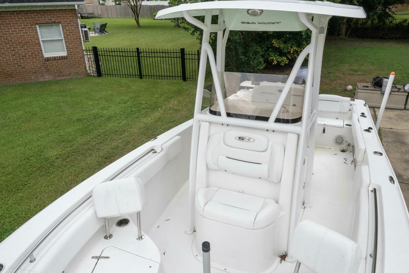 2017 Sea Hunt 225 Ultra