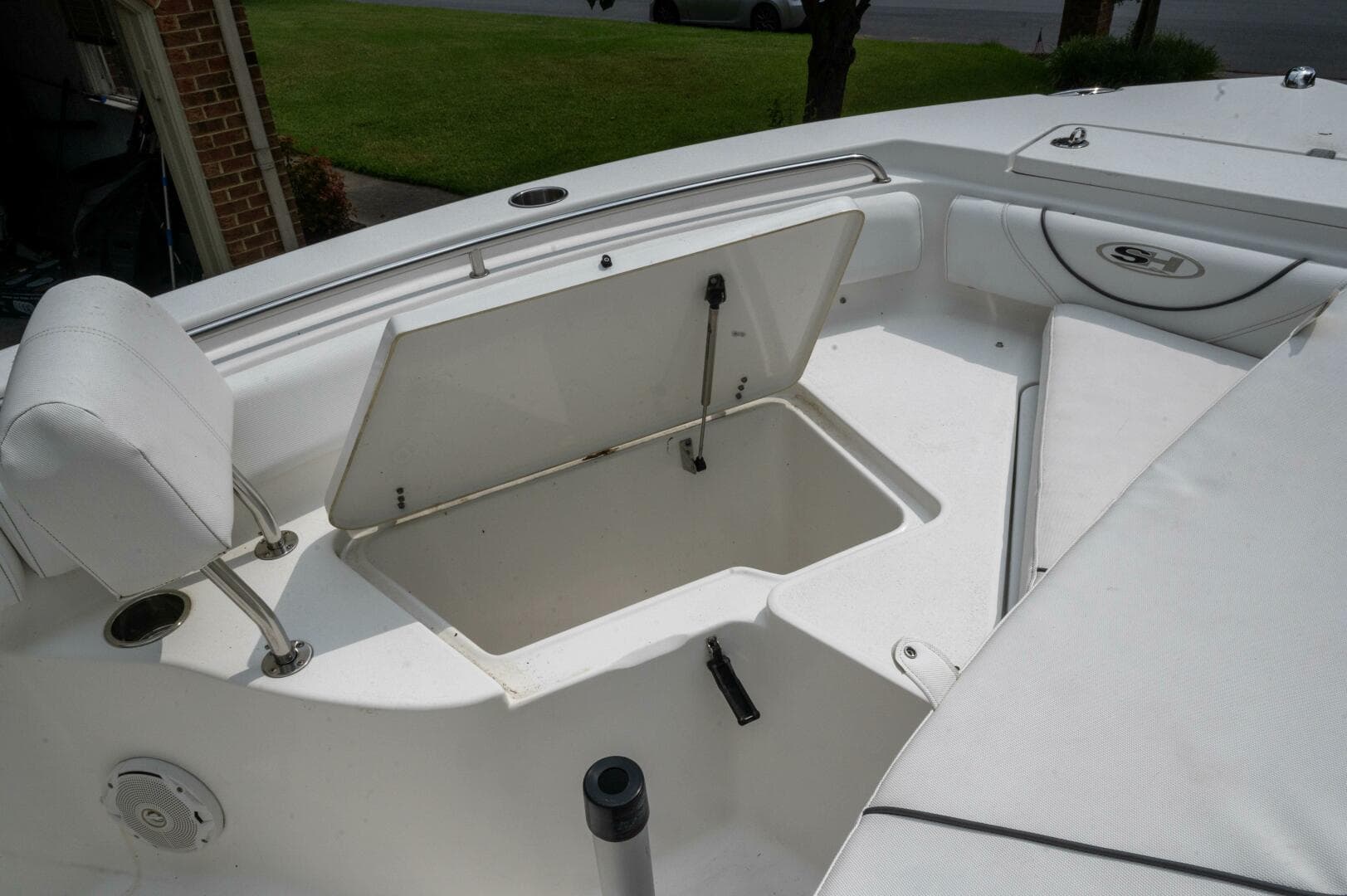 2017 Sea Hunt 225 Ultra