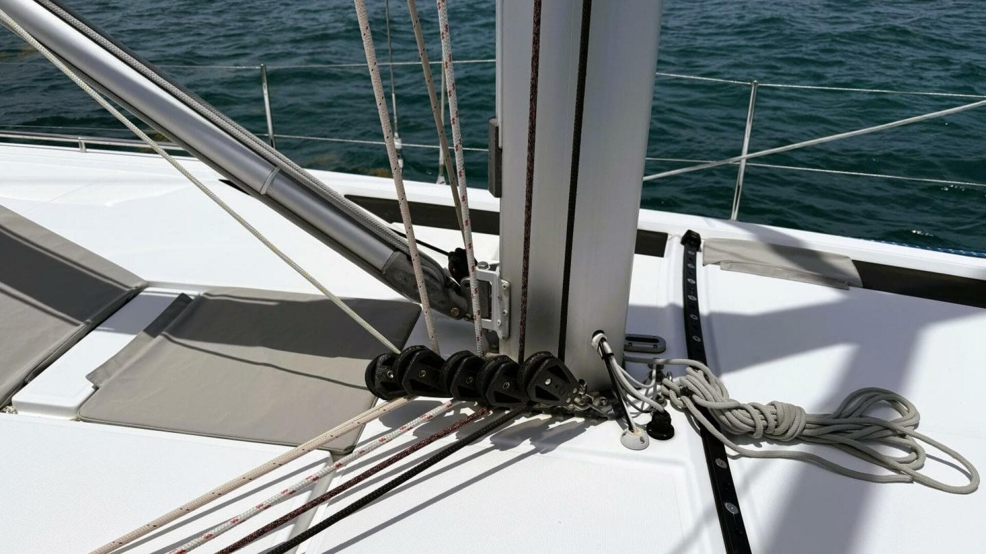 29 Mast Rigging Beneteau 461 2020