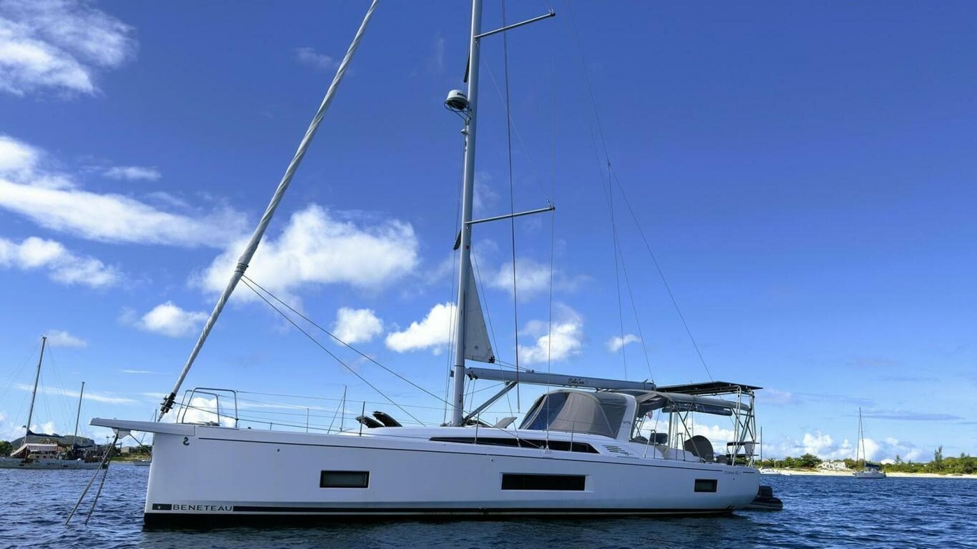 03 Anchored Beneteau 461 2020