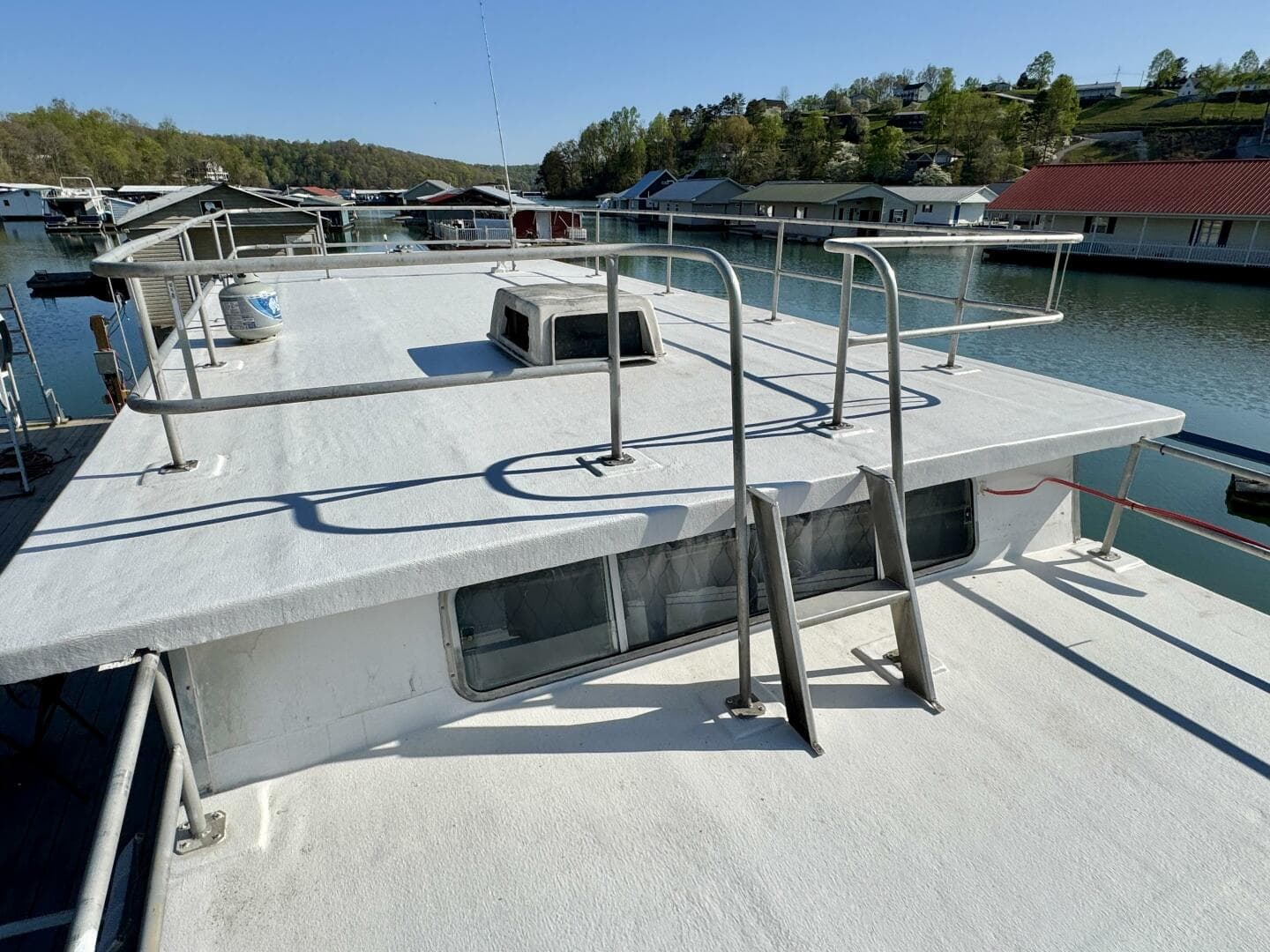 1977 Sumerset 14 x 58 Aluminum Hull Houseboat with Catwalks