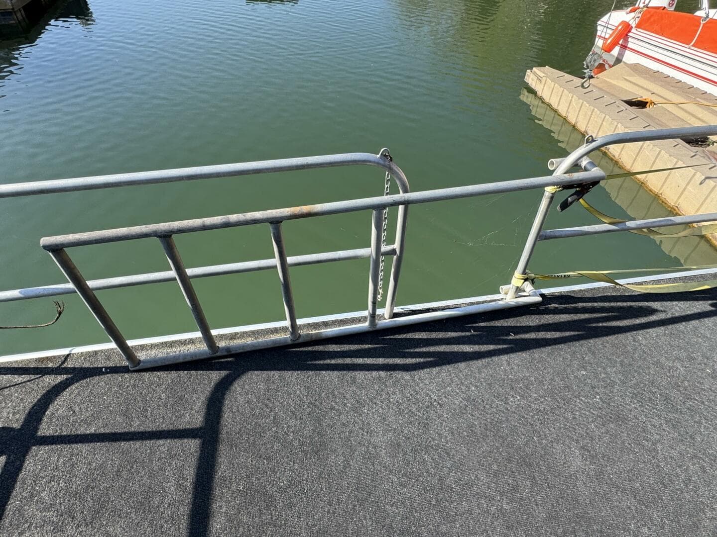 1977 Sumerset 14 x 58 Aluminum Hull Houseboat with Catwalks