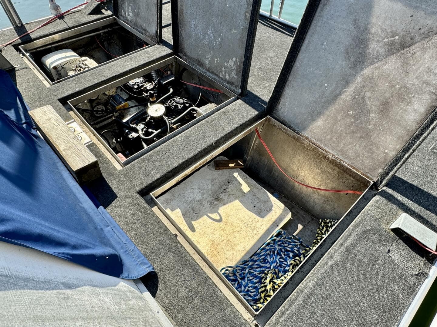 1977 Sumerset 14 x 58 Aluminum Hull Houseboat with Catwalks