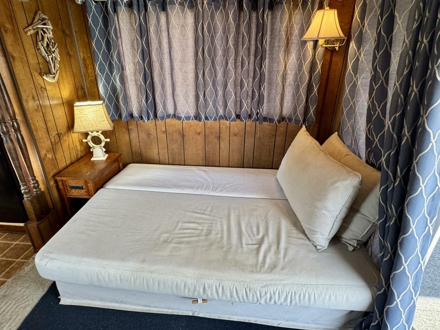 1977 Sumerset 14 x 58 Aluminum Hull Houseboat with Catwalks