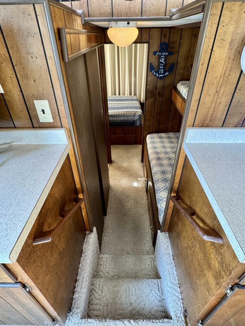 1977 Sumerset 14 x 58 Aluminum Hull Houseboat with Catwalks
