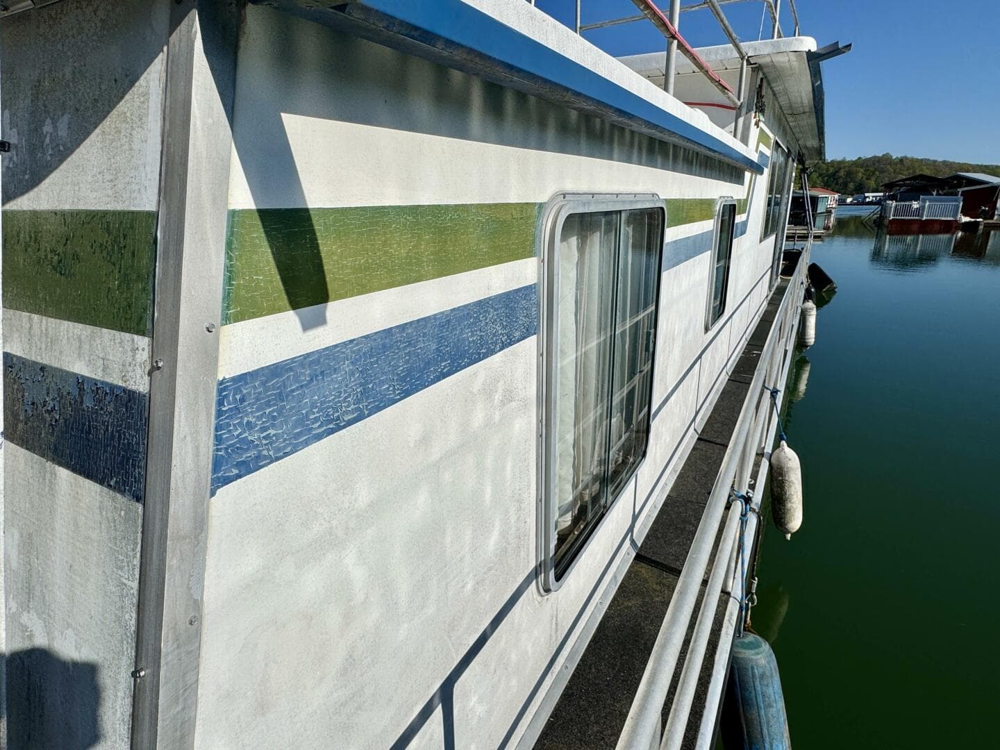1977 Sumerset 14 x 58 Aluminum Hull Houseboat with Catwalks