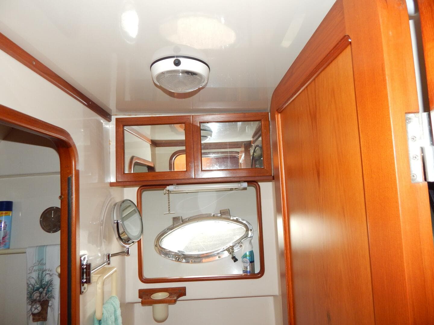 1996 Egg Harbor by Cayman