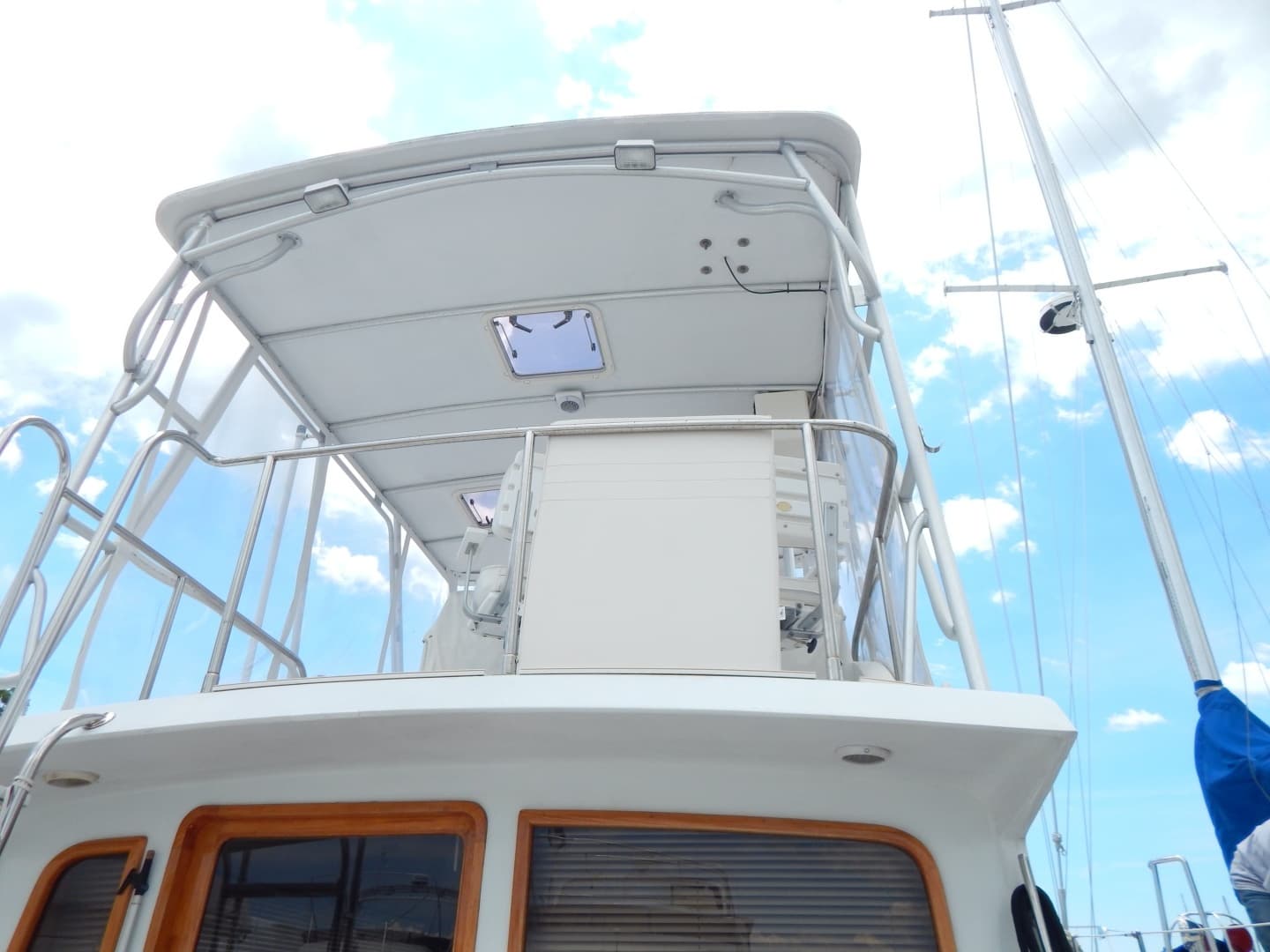 1996 Egg Harbor by Cayman