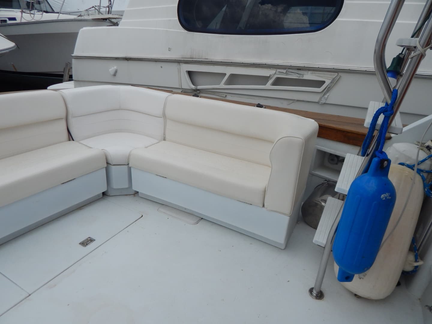 1996 Egg Harbor by Cayman