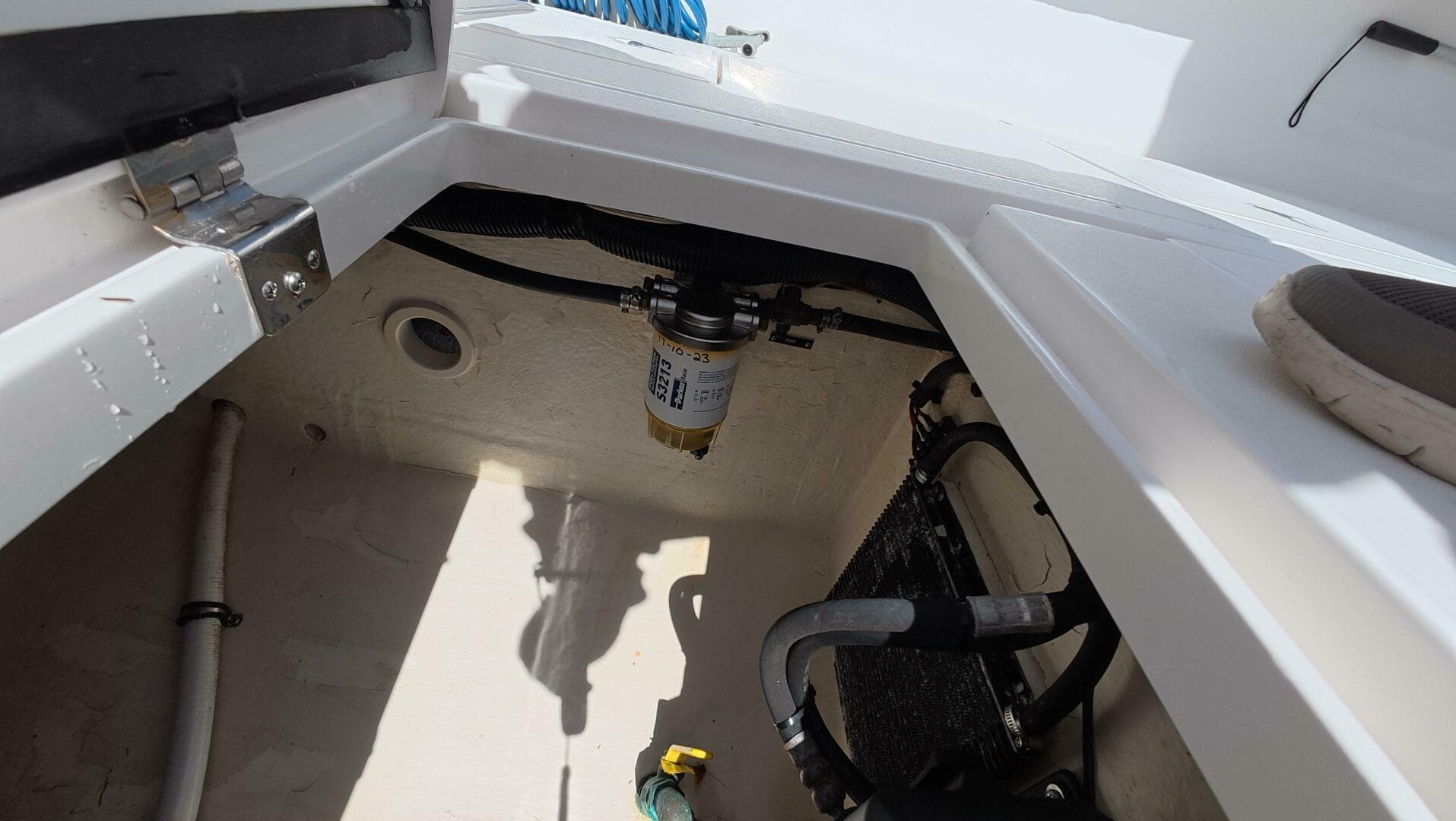 2012 Intrepid 327 CC