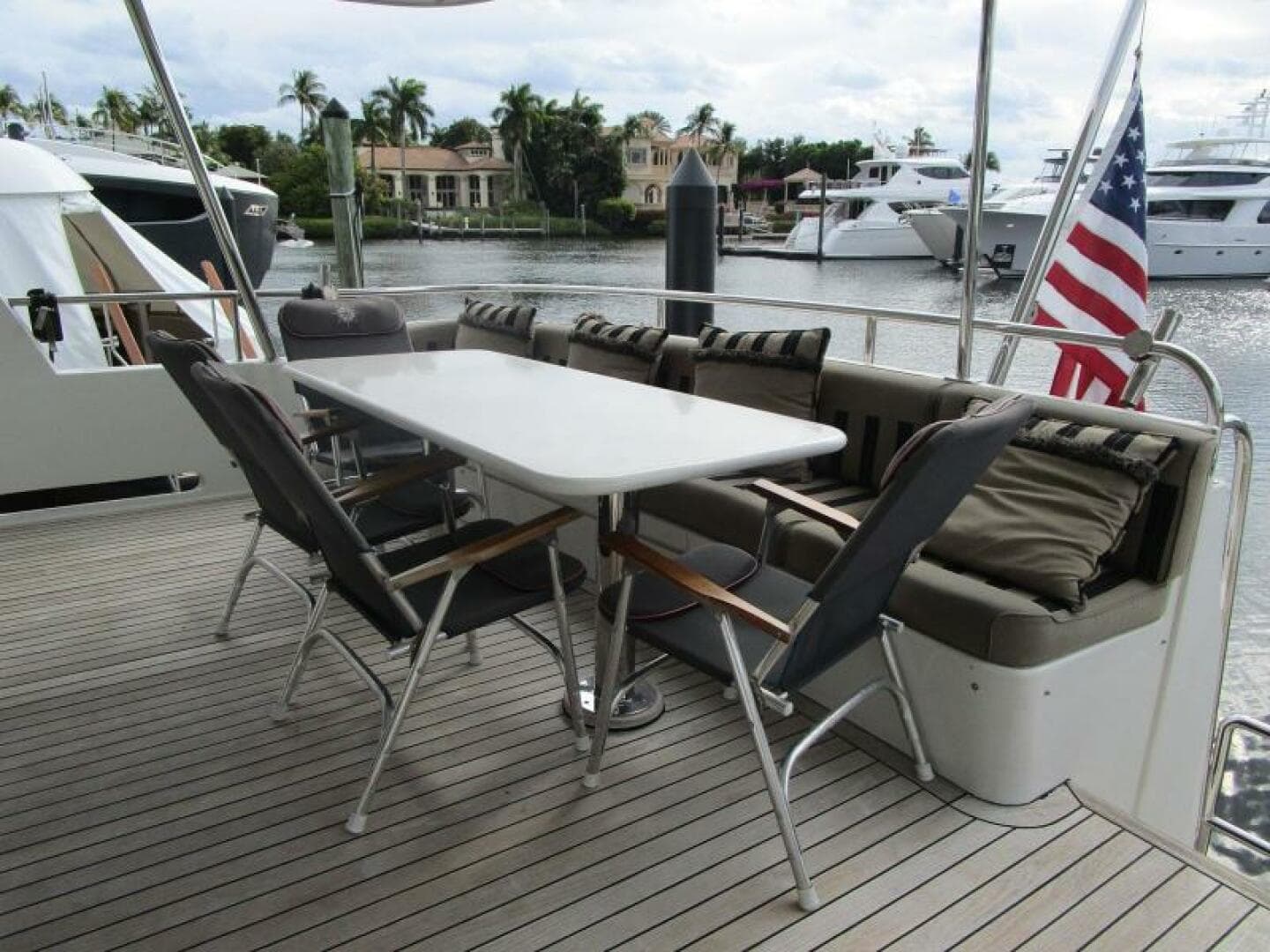 Aft Deck to Starboard   