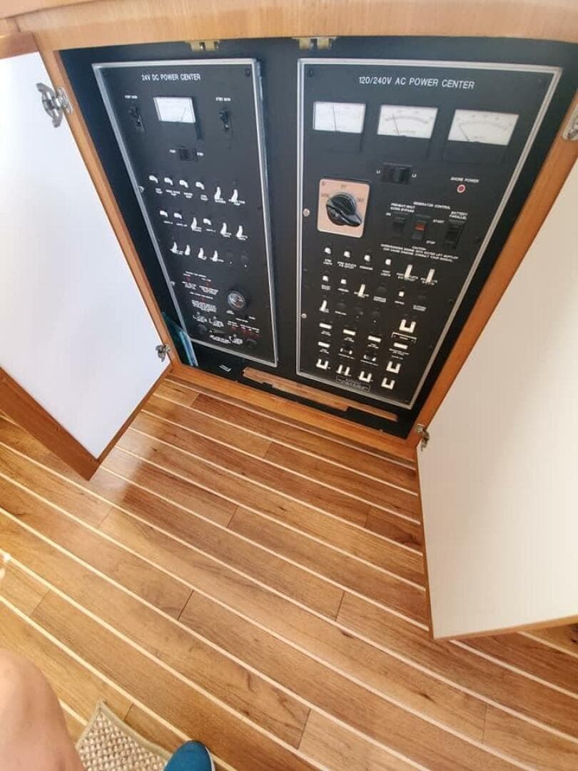 1996 Bertram Convertible