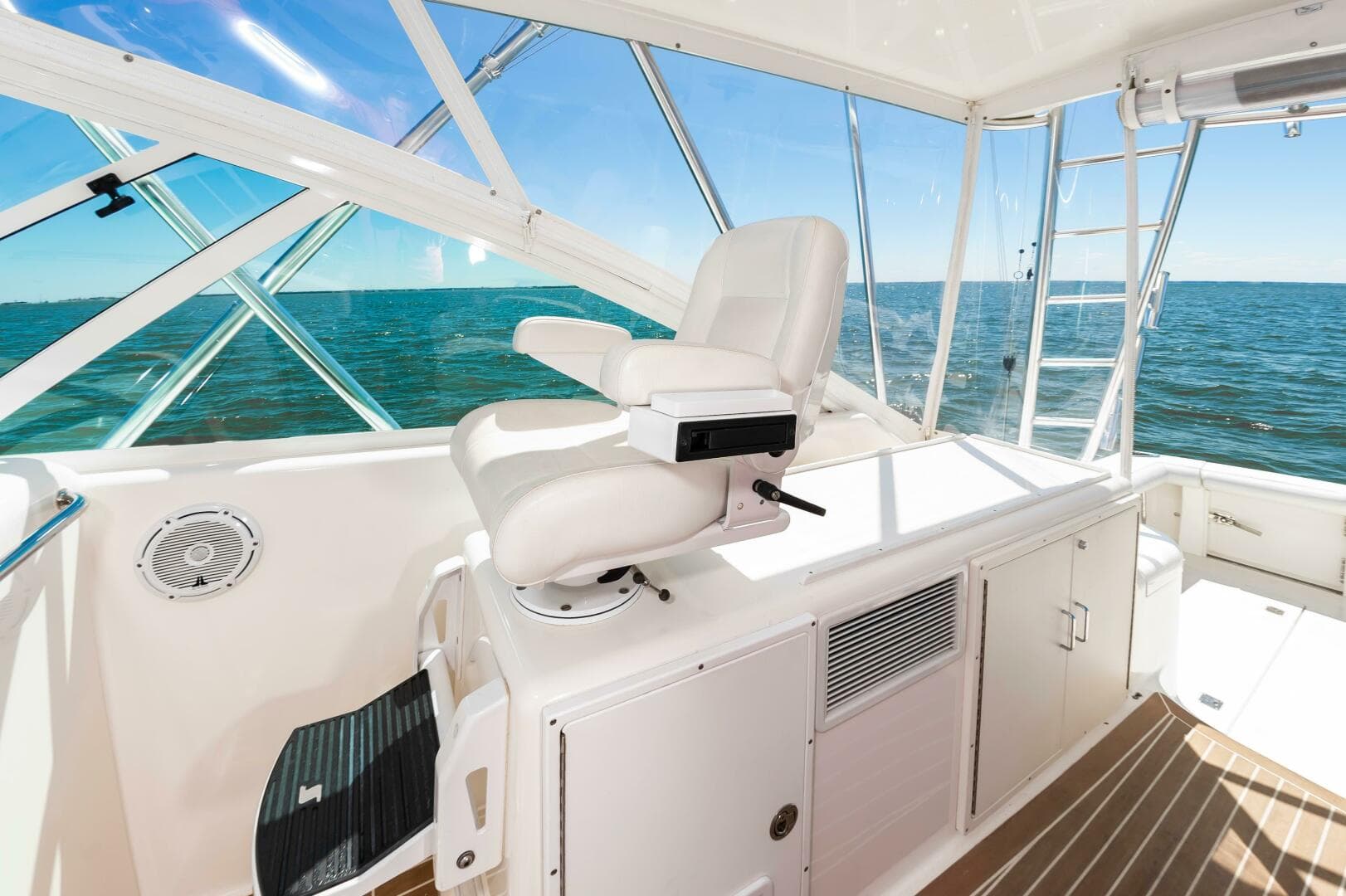 2008 Cabo 40 Express