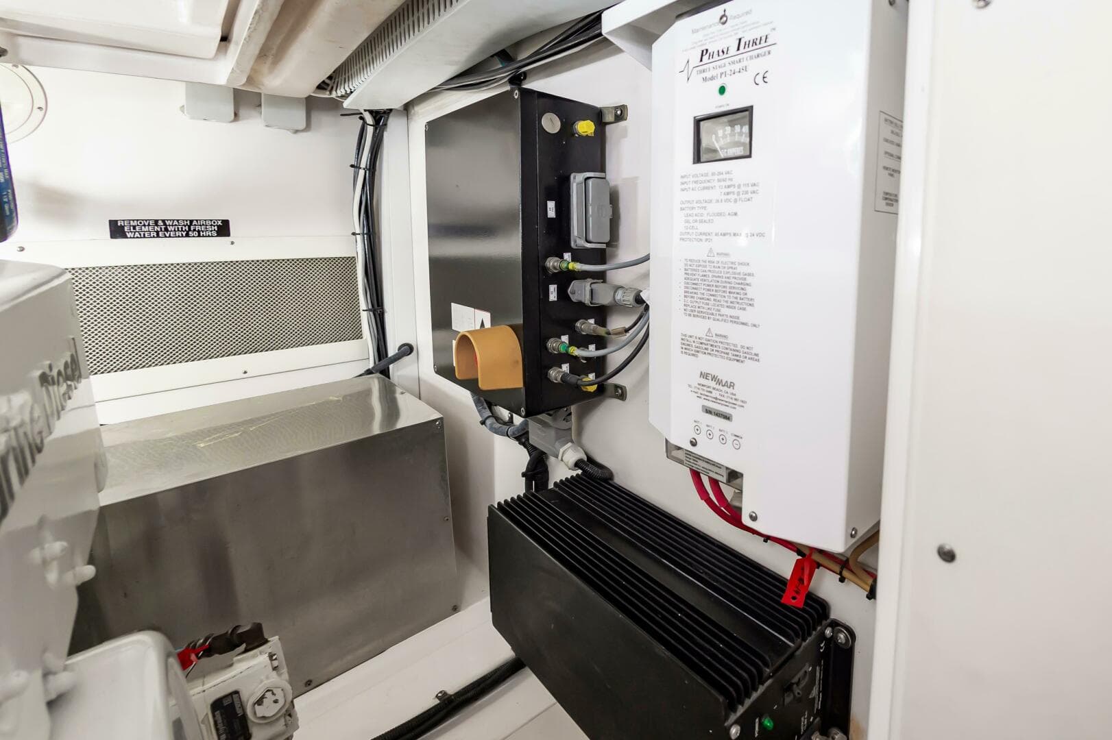 2008 Cabo 40 Express