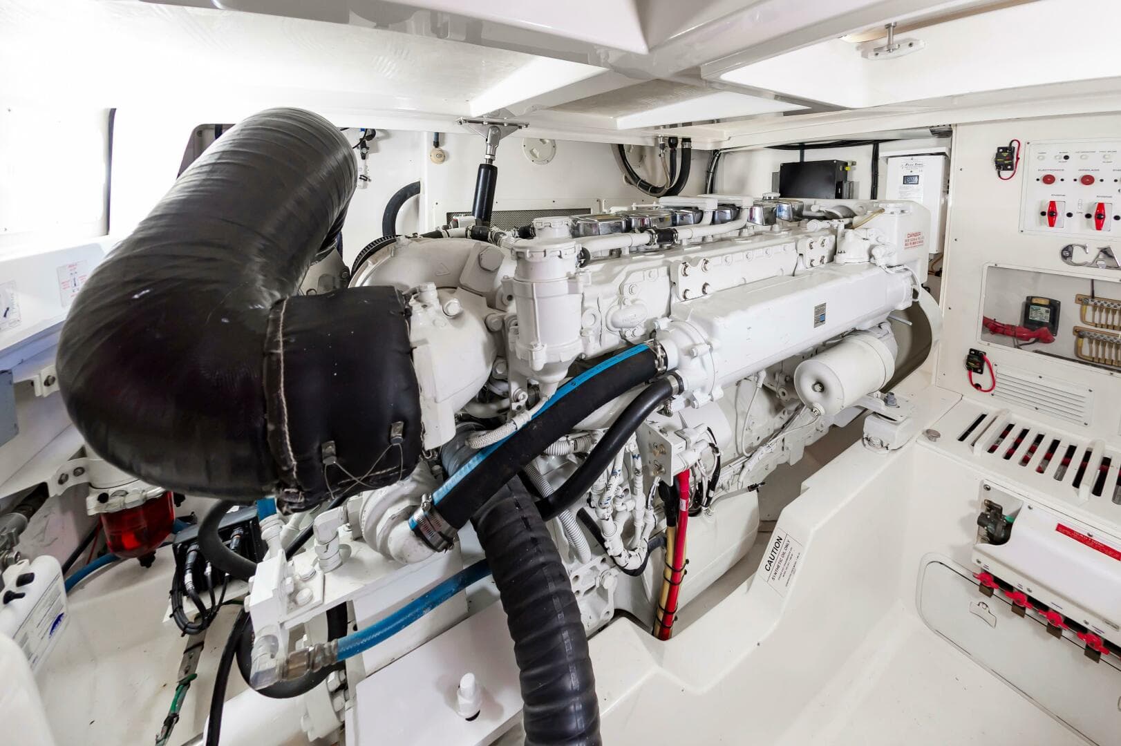 2008 Cabo 40 Express