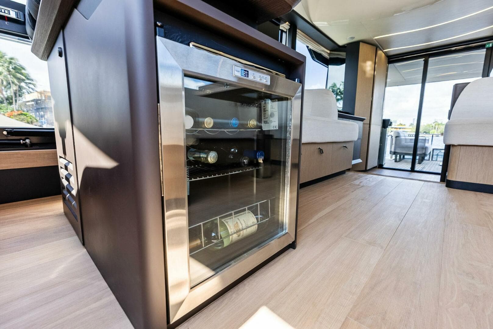 2023 Absolute 52 Fly