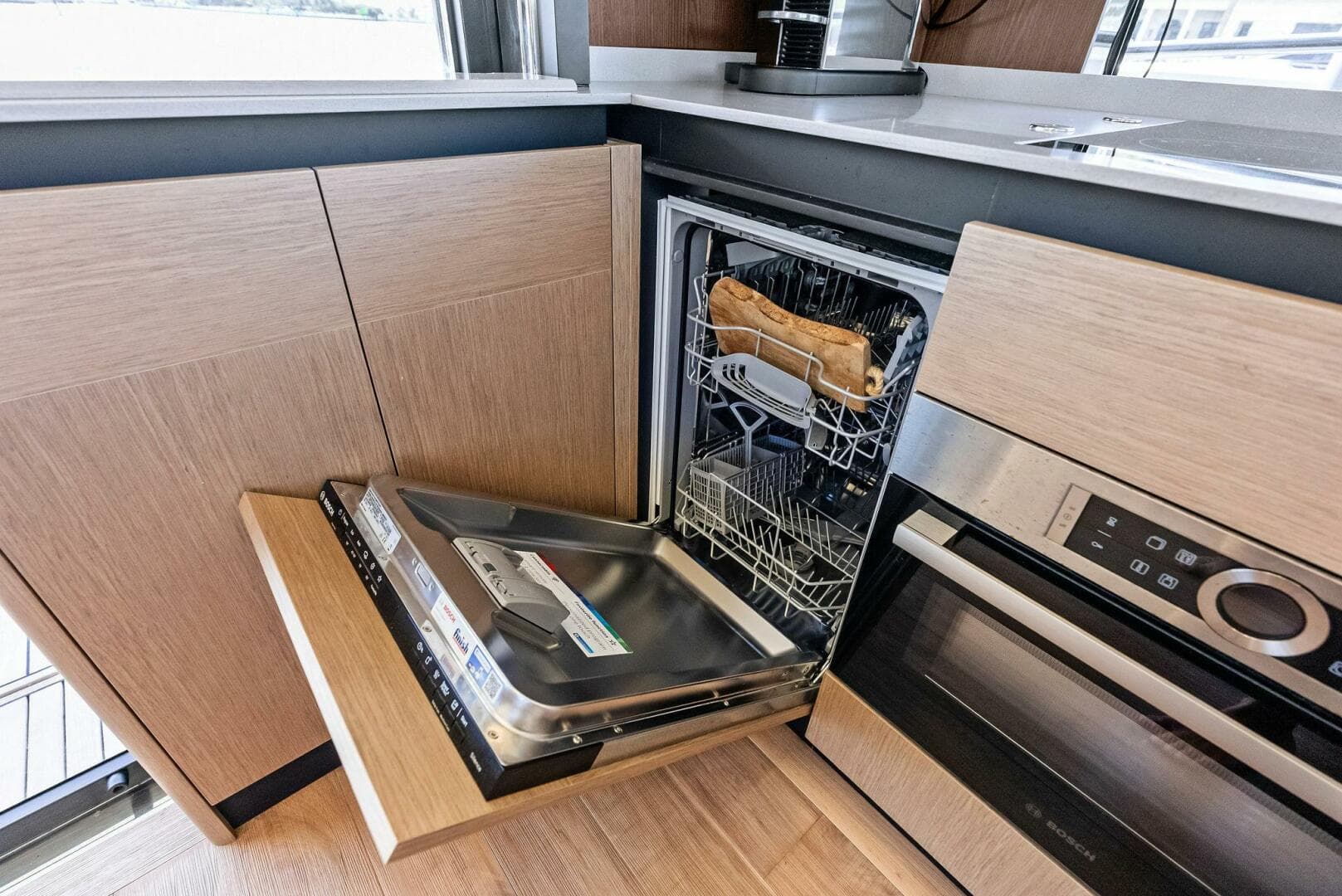 2023 Absolute 52 Fly