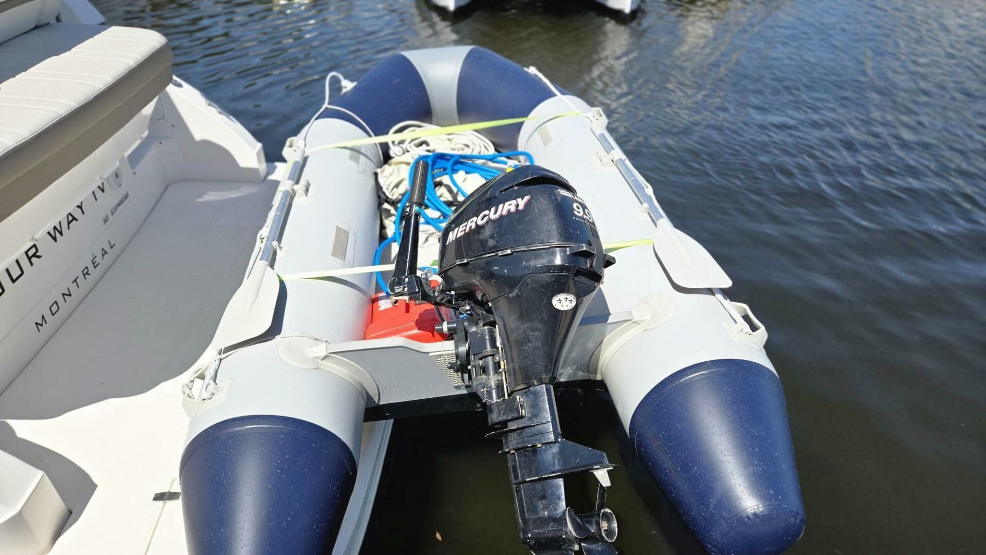 2017 Regal 32 Express