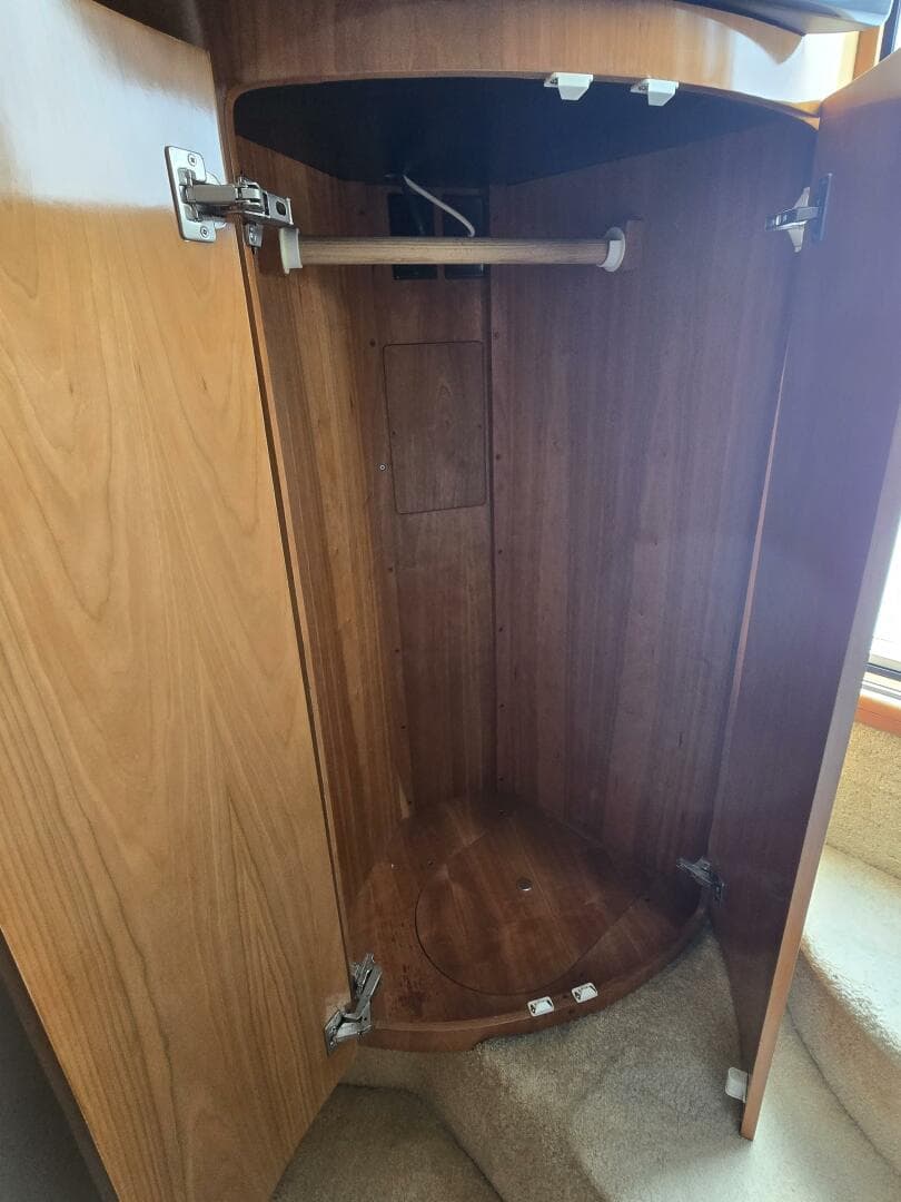 Carver Main Cabin Closet 2