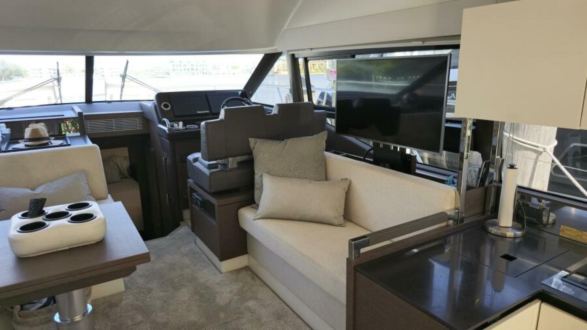 2018 Prestige 460