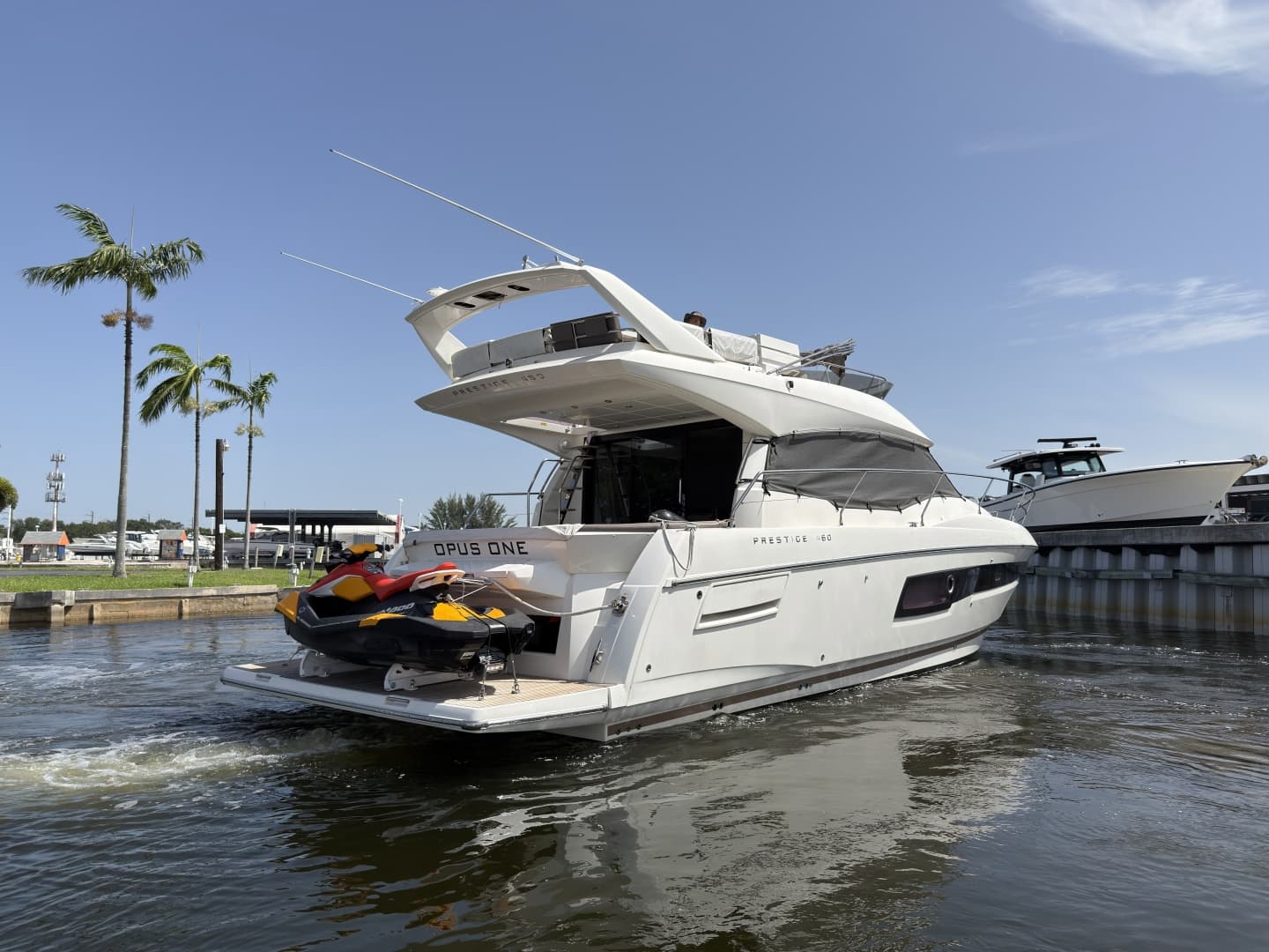 2018 Prestige 460