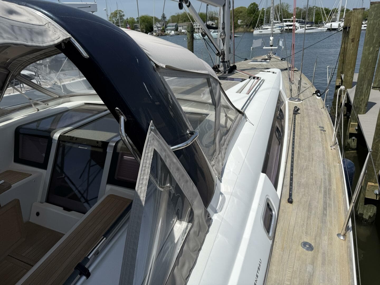 2016 Beneteau Oceanis 60