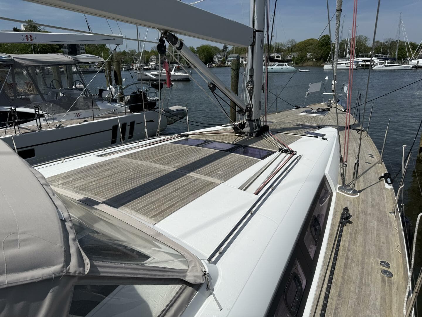 2016 Beneteau Oceanis 60