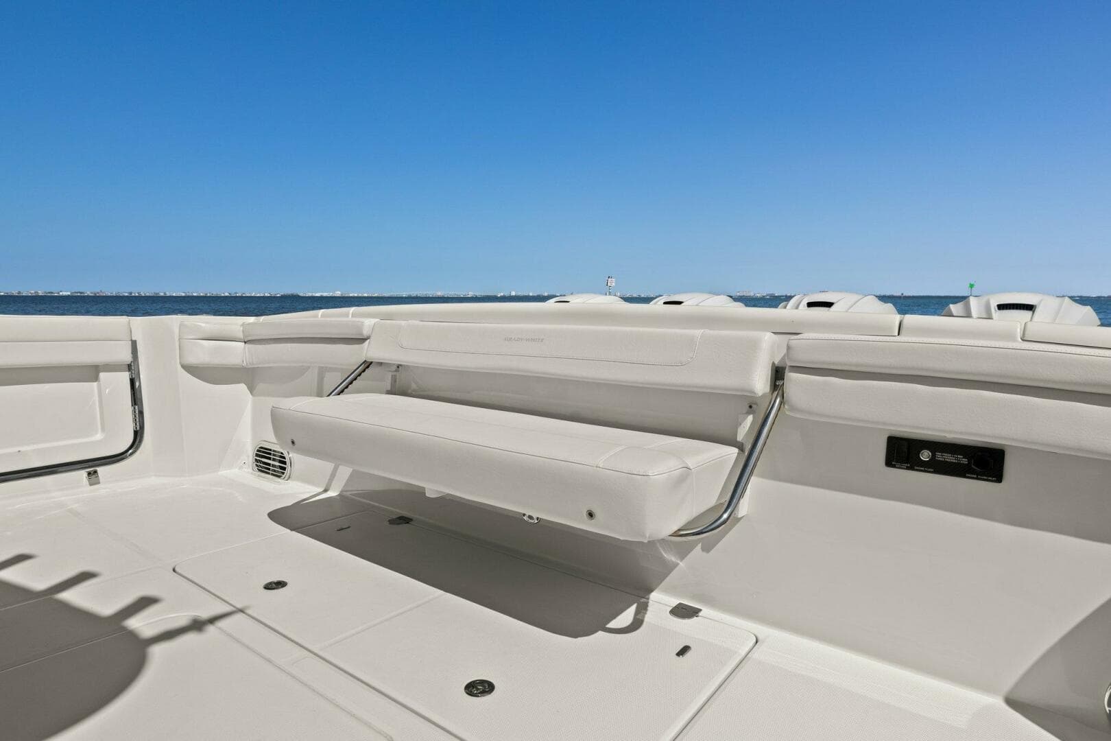 Grady White - Cockpit