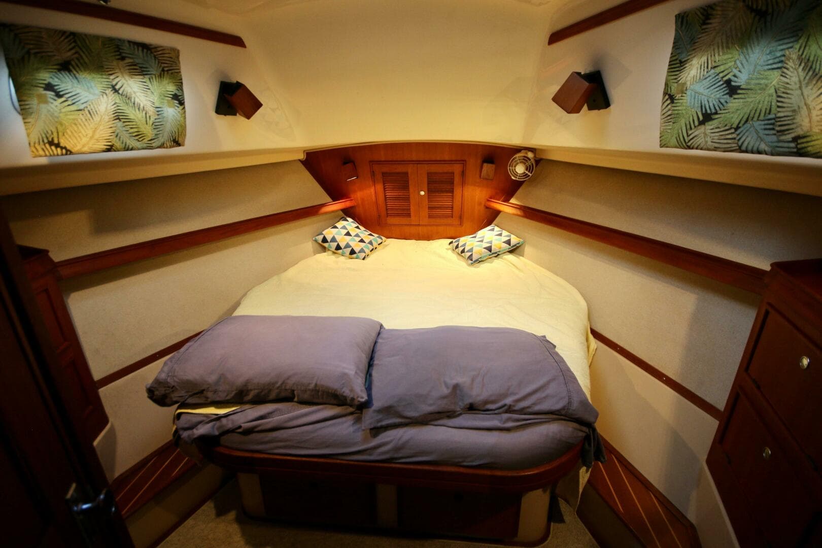 2002 Island Packet 380