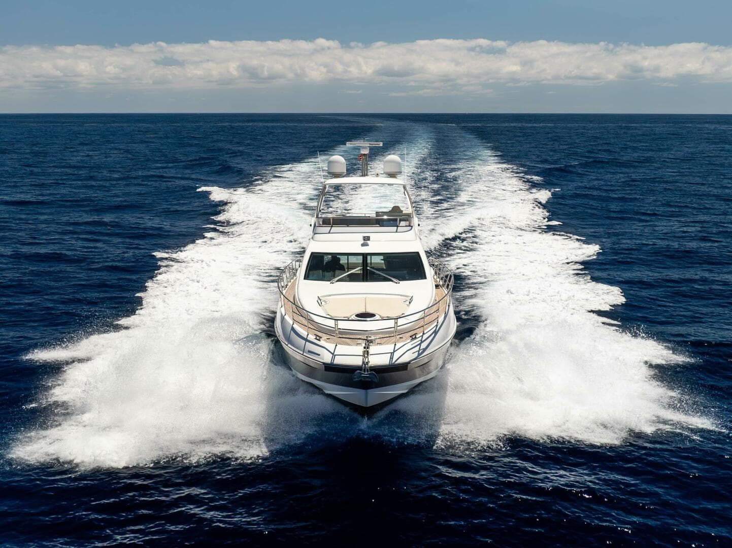 Azimut 64 A/Sea - Exterior Profile