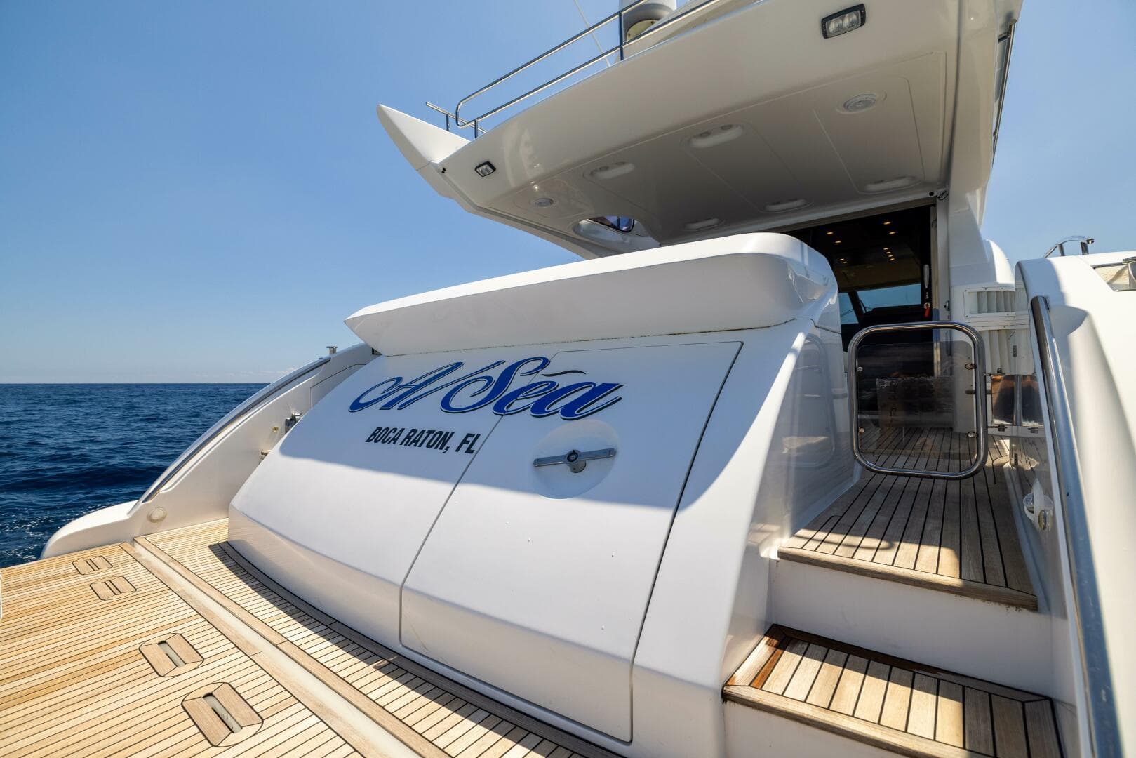 Azimut 64 A/Sea - Exterior Aft Swim Platform
